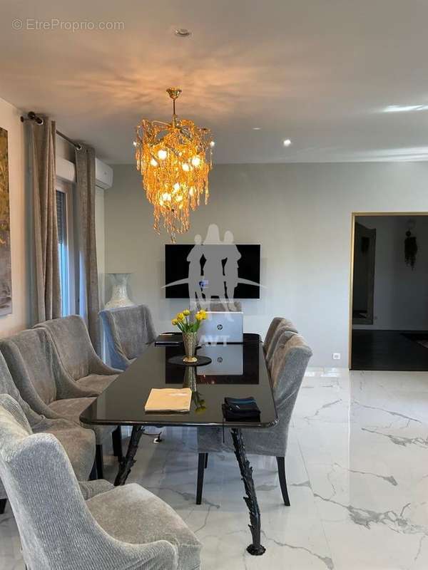 Maison à LE BLANC-MESNIL