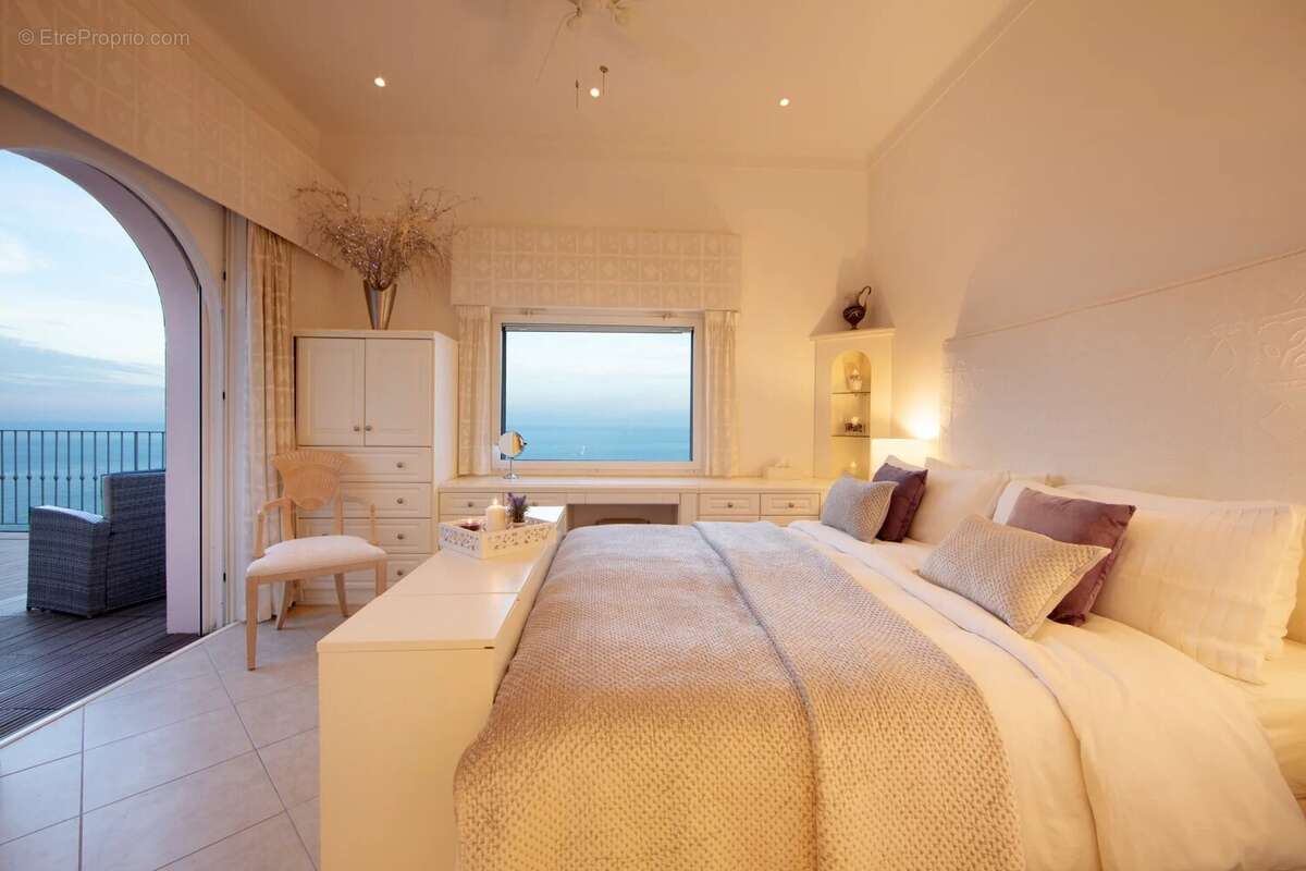 Maison à SAINT-RAPHAEL