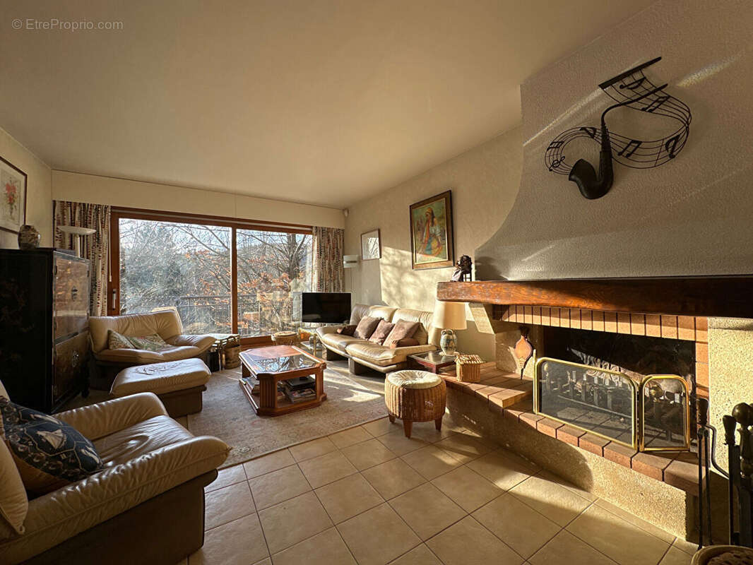 Maison à GIF-SUR-YVETTE