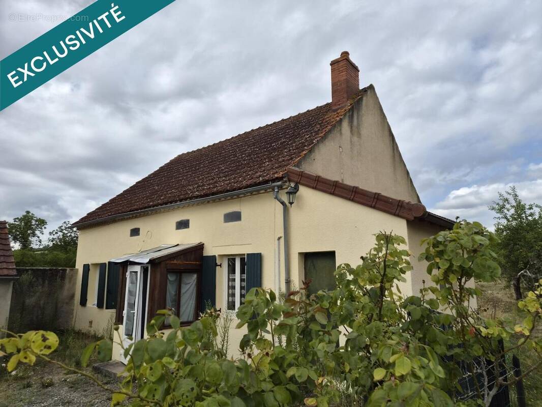 Photo 1 - Maison à BELLENAVES