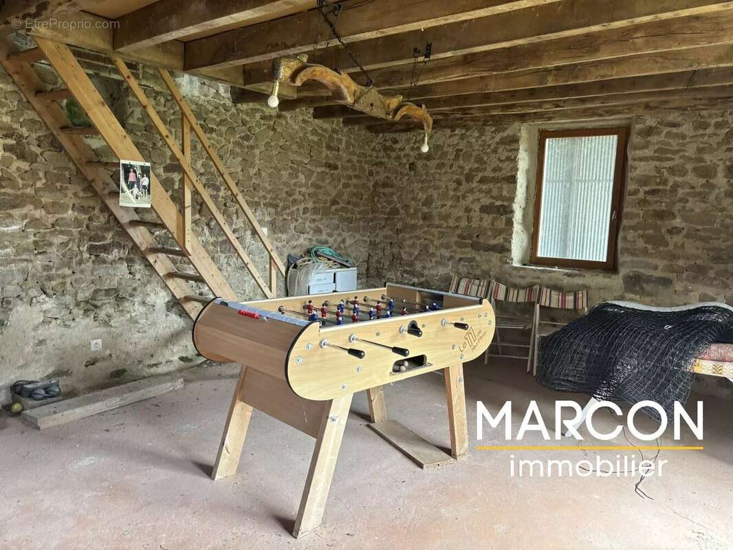 Maison à ARNAC-LA-POSTE