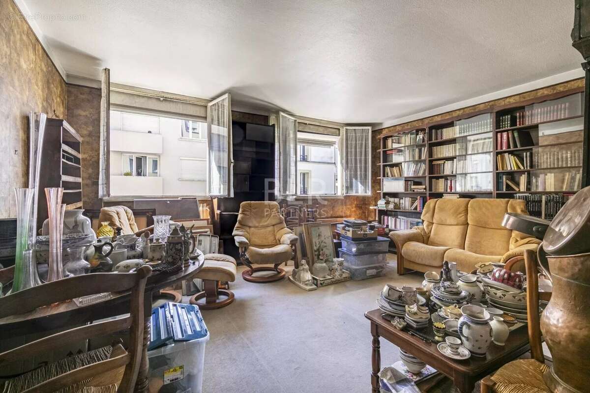 Appartement à PARIS-18E