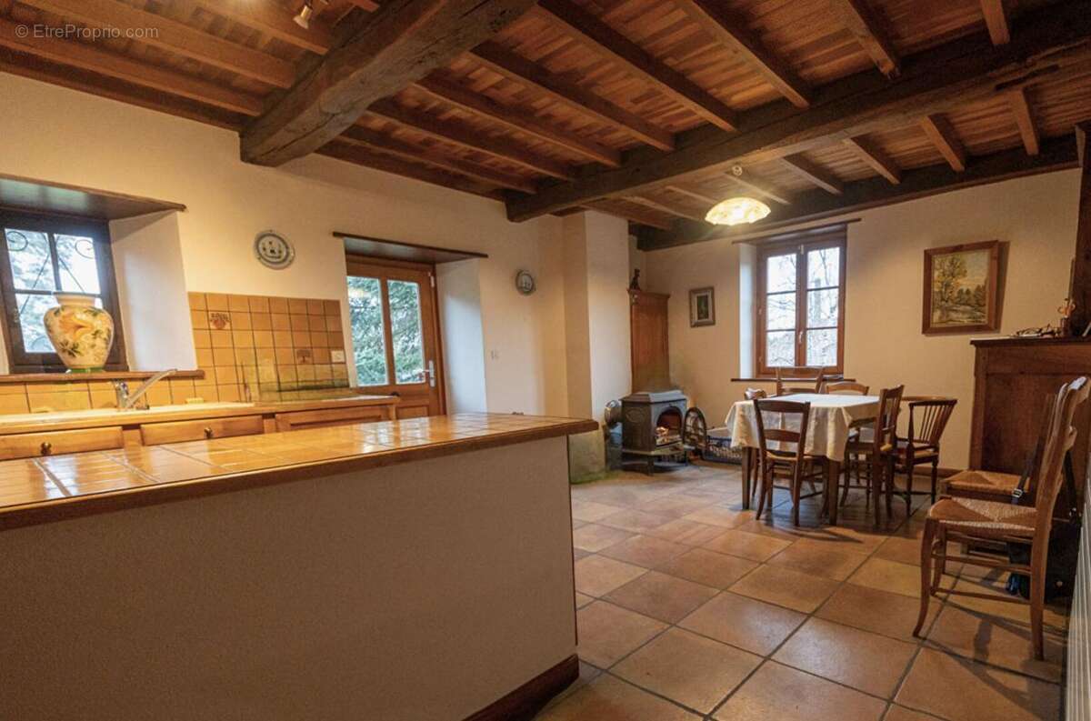 Maison à SAINT-SIXTE