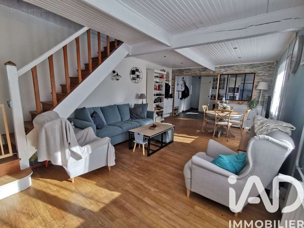 Photo 8 - Maison à EVRY-GREGY-SUR-YERRE