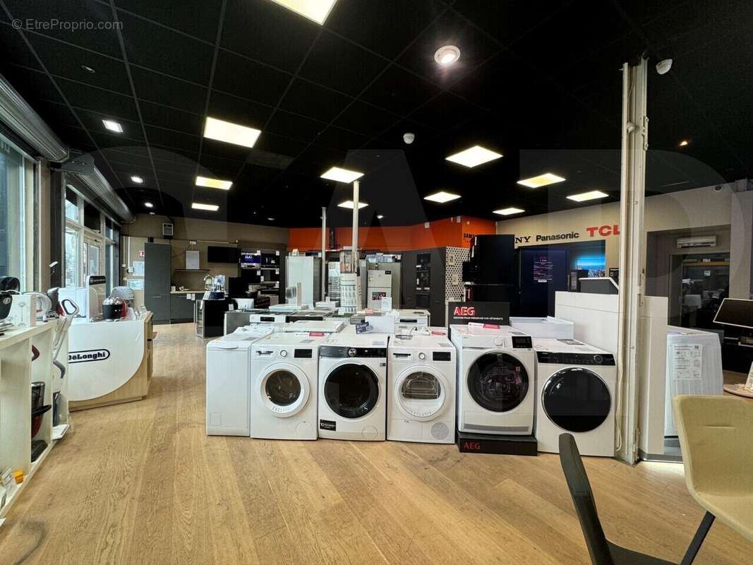 Commerce à LA CHAPELLE-DES-FOUGERETZ