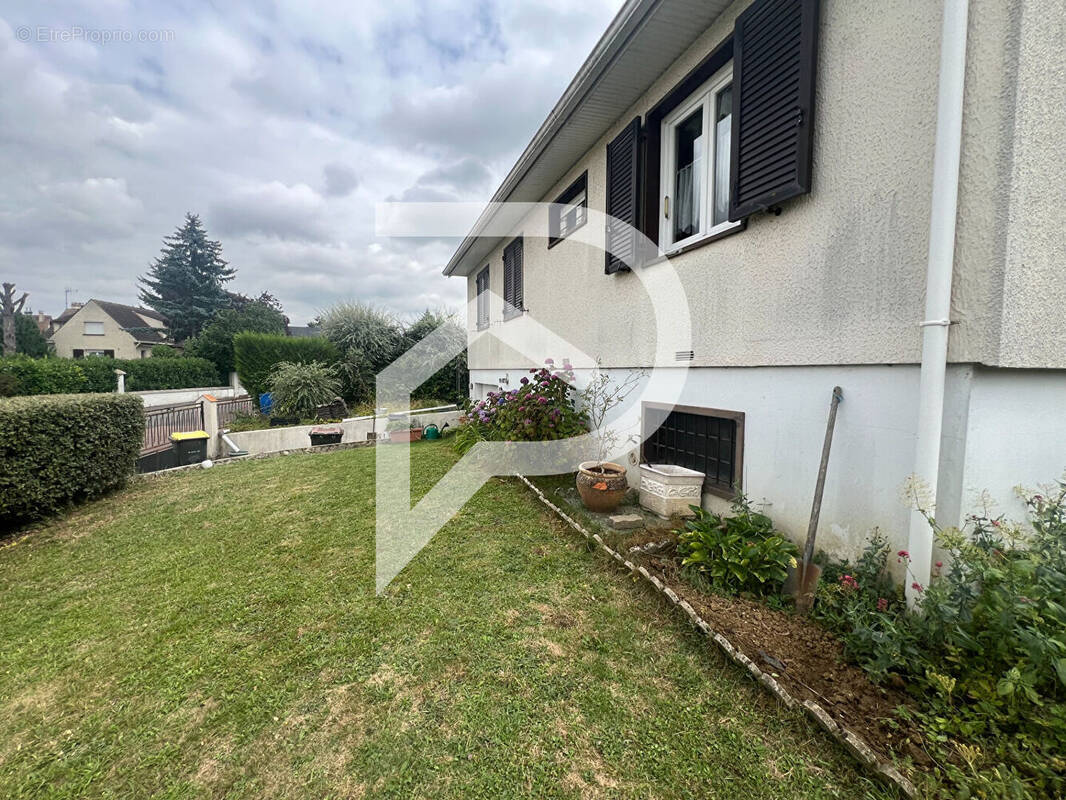 Maison à DAMMARTIN-EN-GOELE