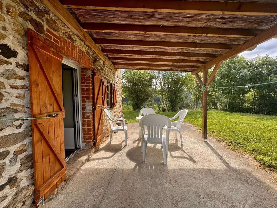 Maison à SAINT-HILAIRE