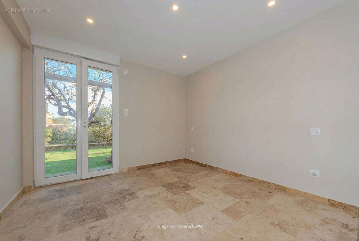 Villa mitoyenne Mougins limite Le Cannet 4 pièces 110 m2, terrasse et jardin - photo 11