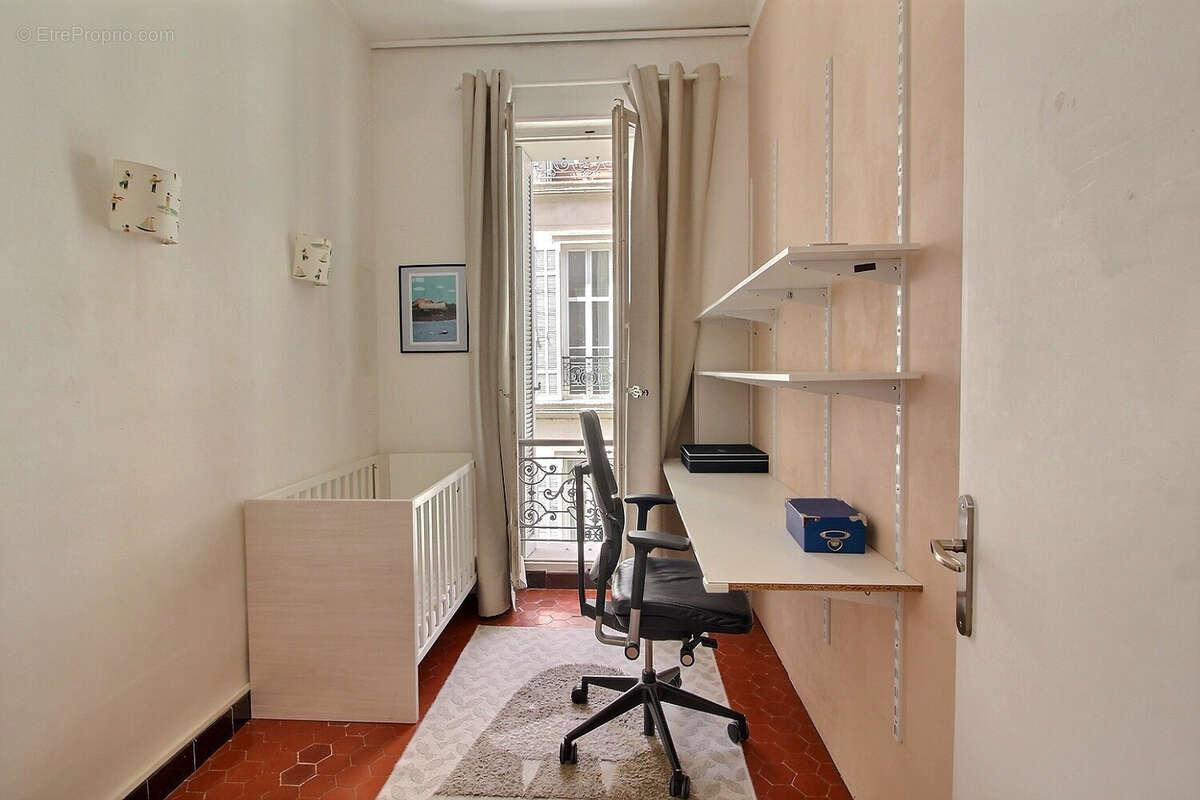 Appartement à MARSEILLE-6E