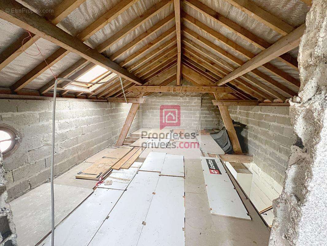 Maison en construction - 3 chambres - photo 7