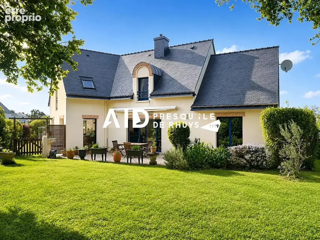 Maison 220 m² aux portes du bourg de Sarzeau. - photo 2