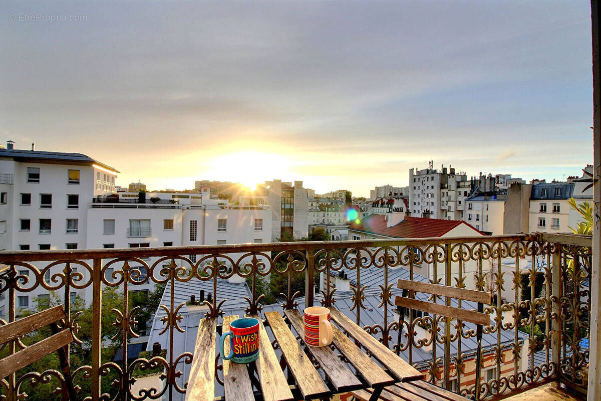 Appartement à PARIS-14E