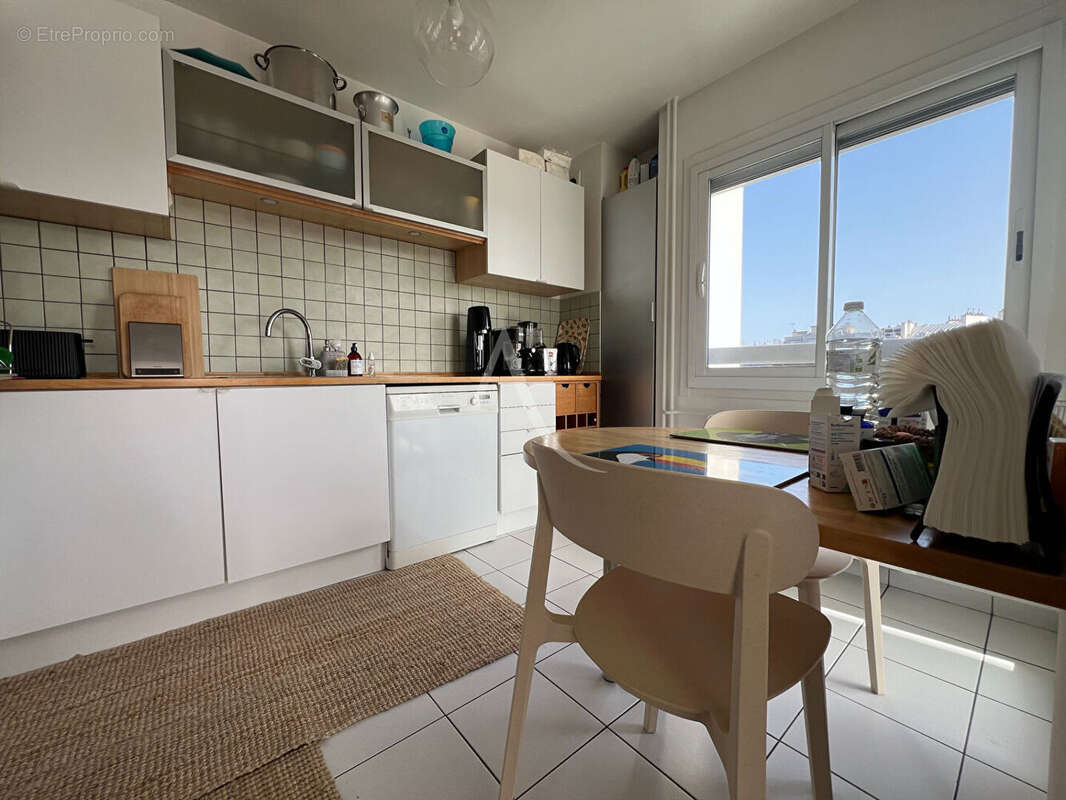 Appartement à PARIS-11E