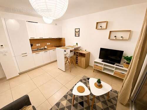 Appartement à MANDELIEU-LA-NAPOULE
