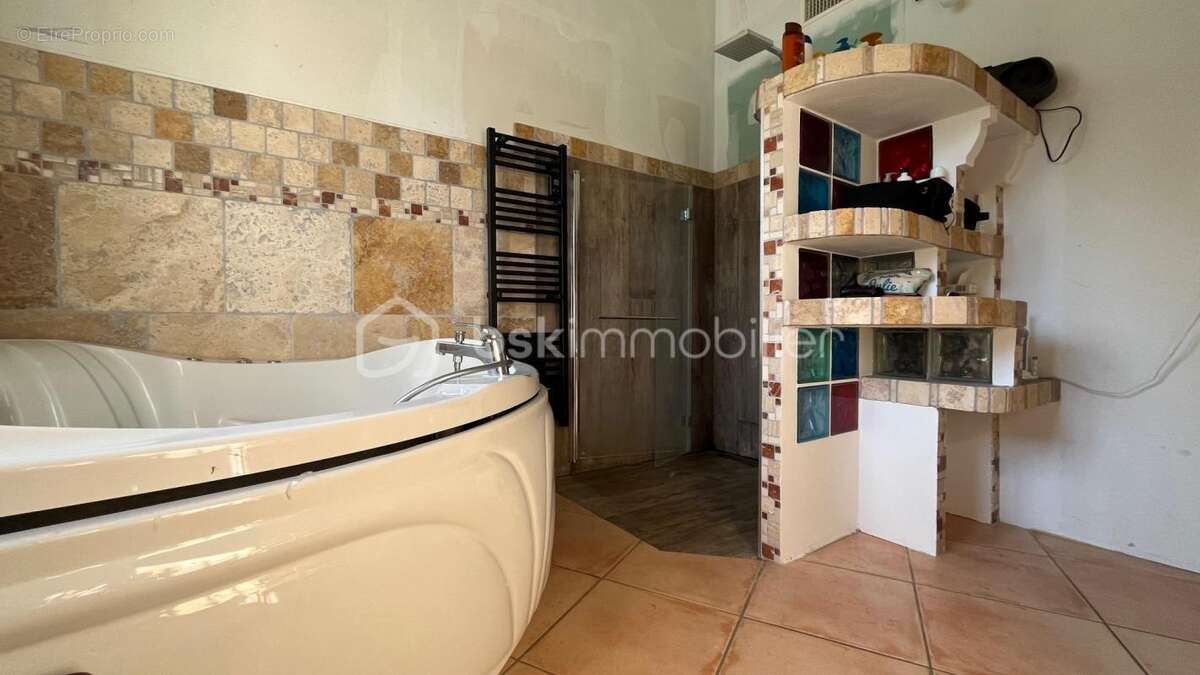 Maison à BOUJAN-SUR-LIBRON