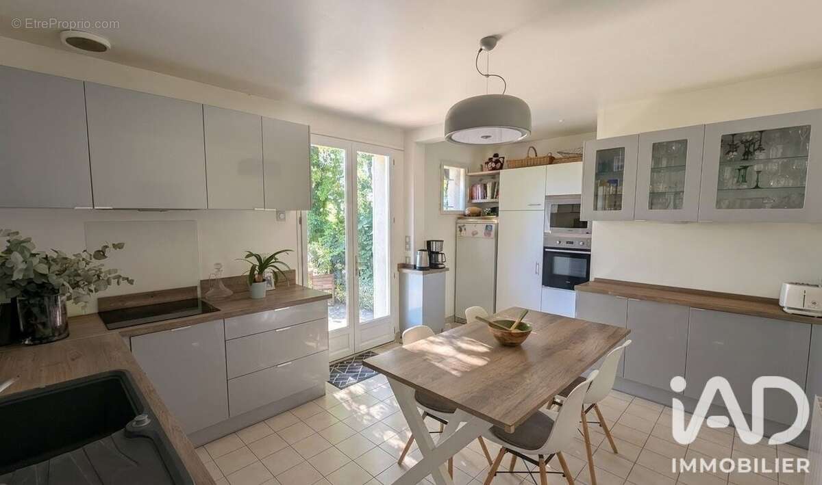 Maison 169 m² à Choisel  - photo 5