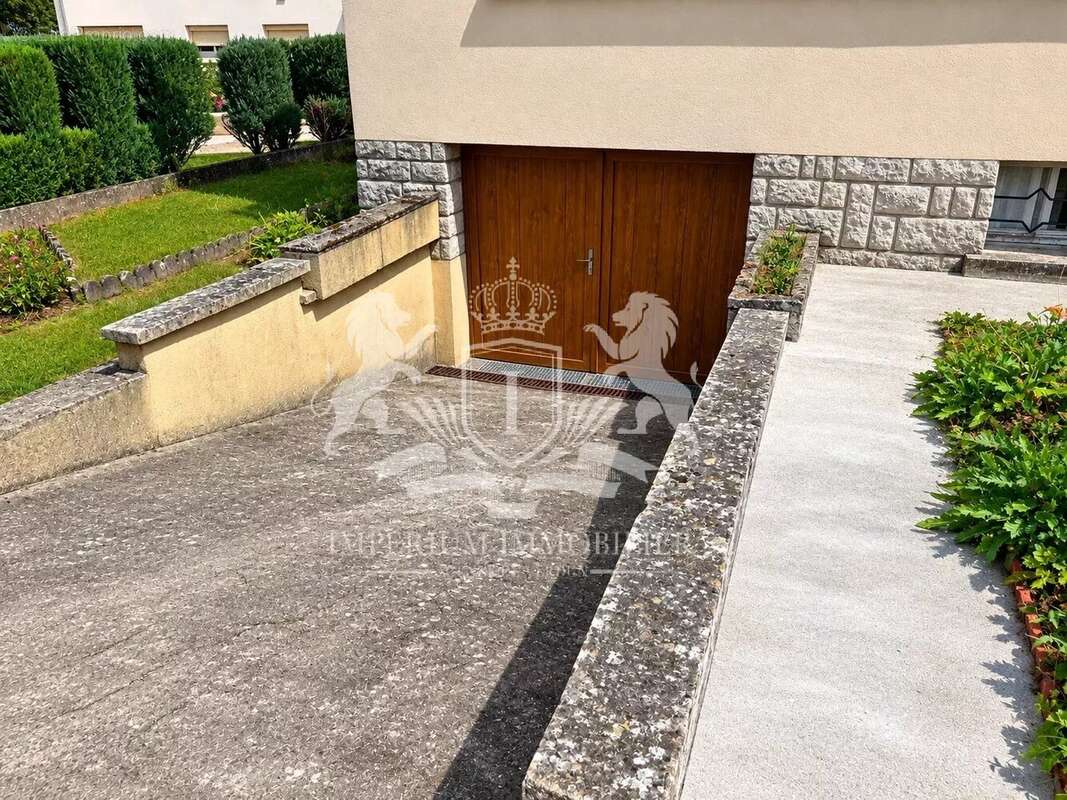 Maison individuelle avec sous-sol complet – Quartier Dieu du Trice - photo 2