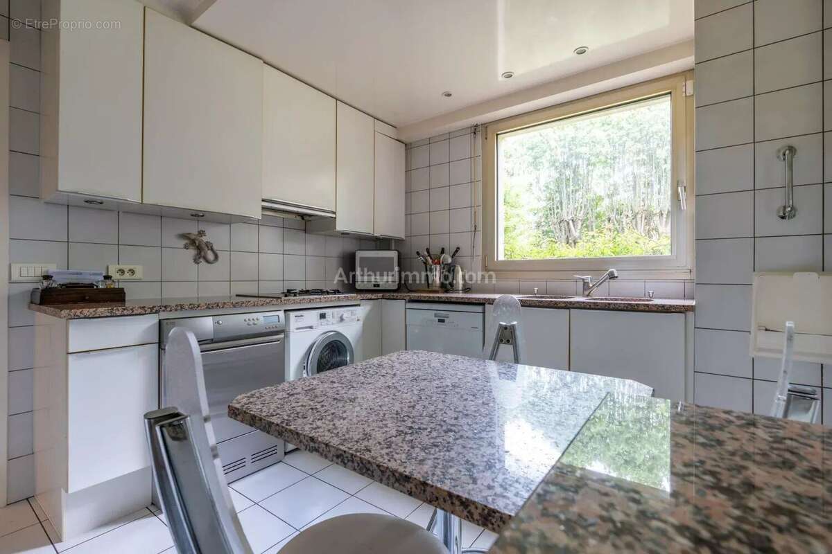 Appartement à NOGENT-SUR-MARNE