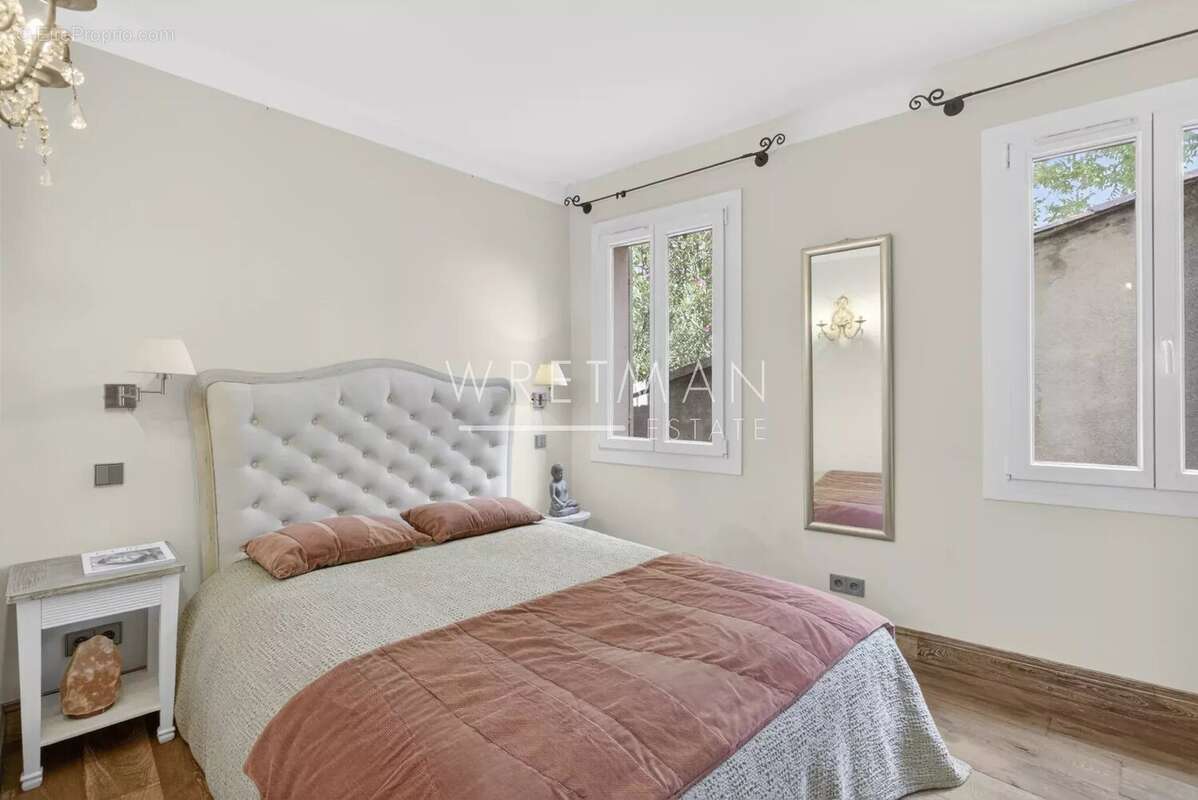 Appartement à SAINT-TROPEZ