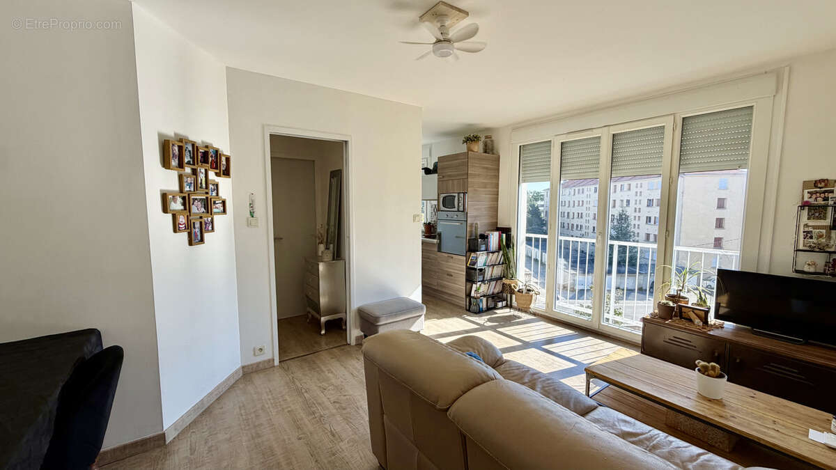 Appartement t2 42 m2 - romans ouest - photo 4