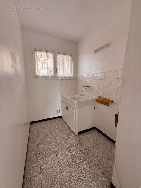 EXCLUSIVITE : Appartement Hyeres 1 pièce(s) 30 m2 - photo 5