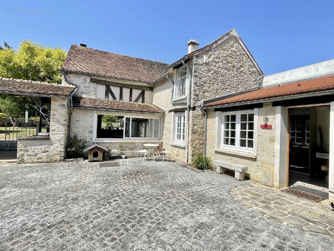Maison à MOIGNY-SUR-ECOLE