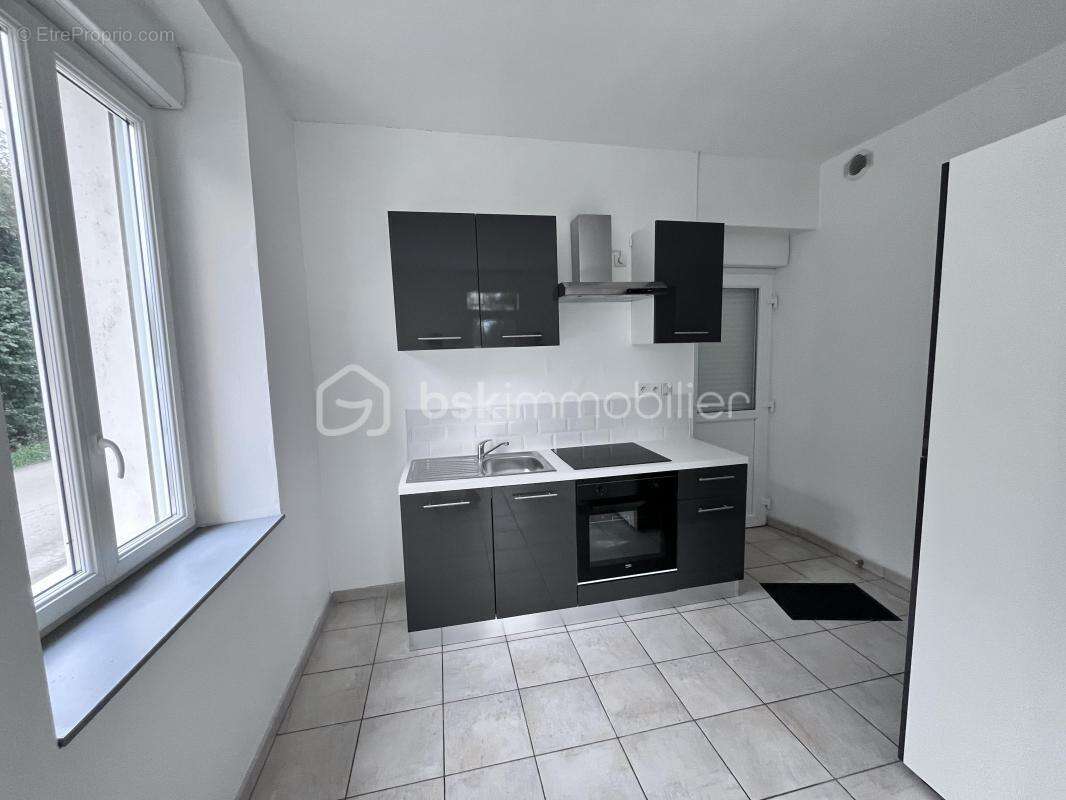 Maison rare sur le marche avec vie entiere de plain pied 4 chambres non mitoyenne - photo 3