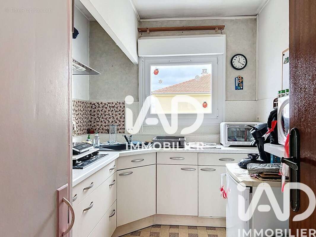 Photo 9 - Appartement à SALON-DE-PROVENCE