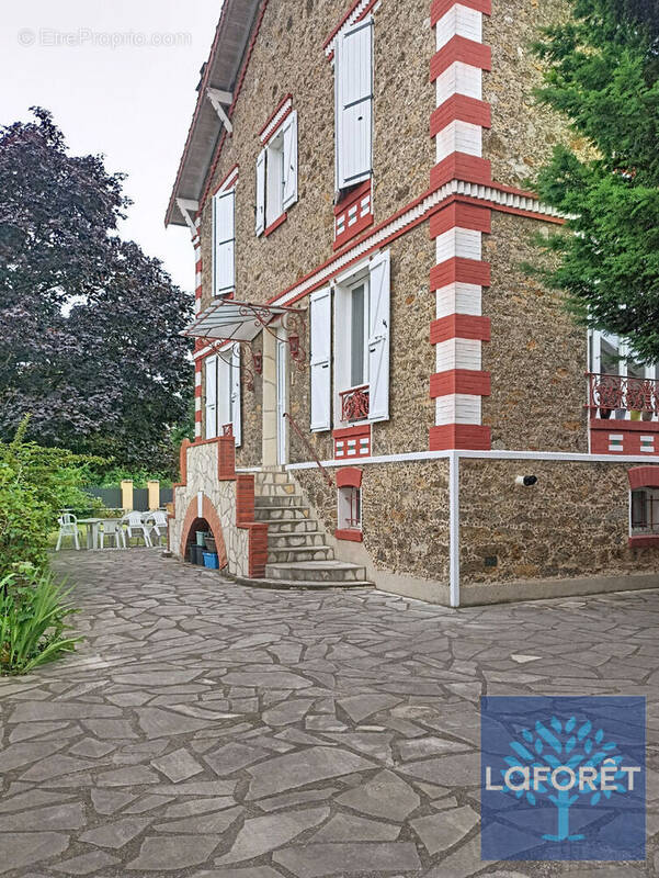 Maison à NEUILLY-PLAISANCE