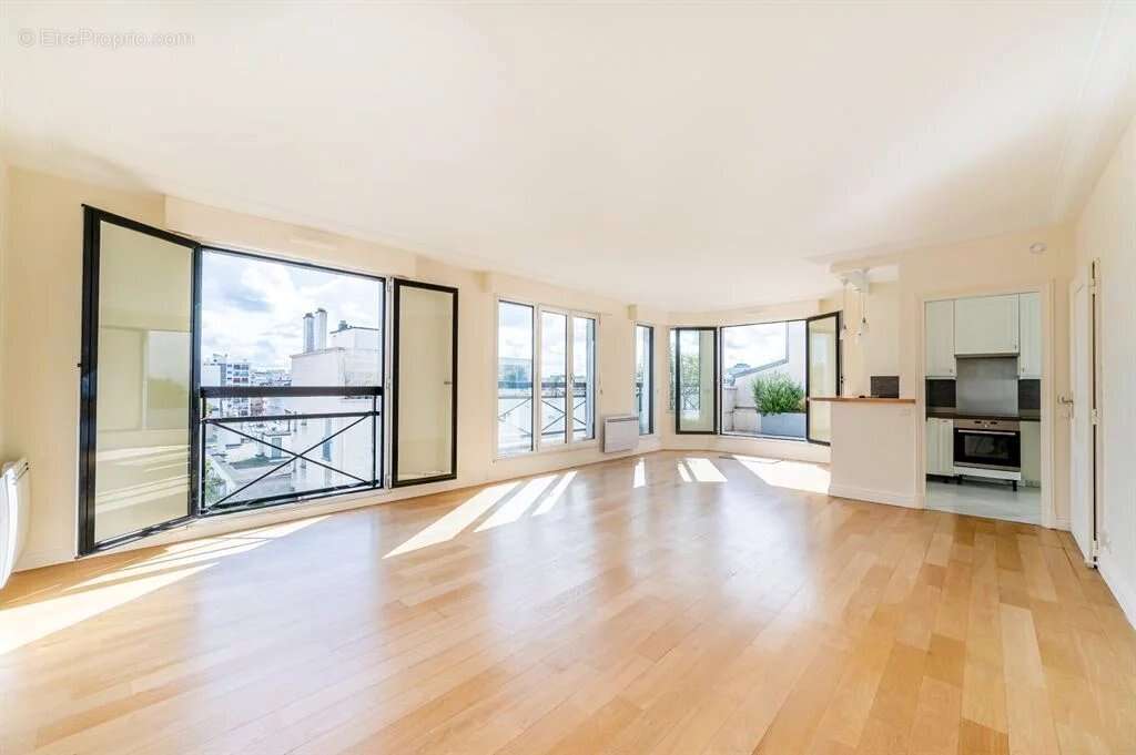 Appartement à PARIS-15E