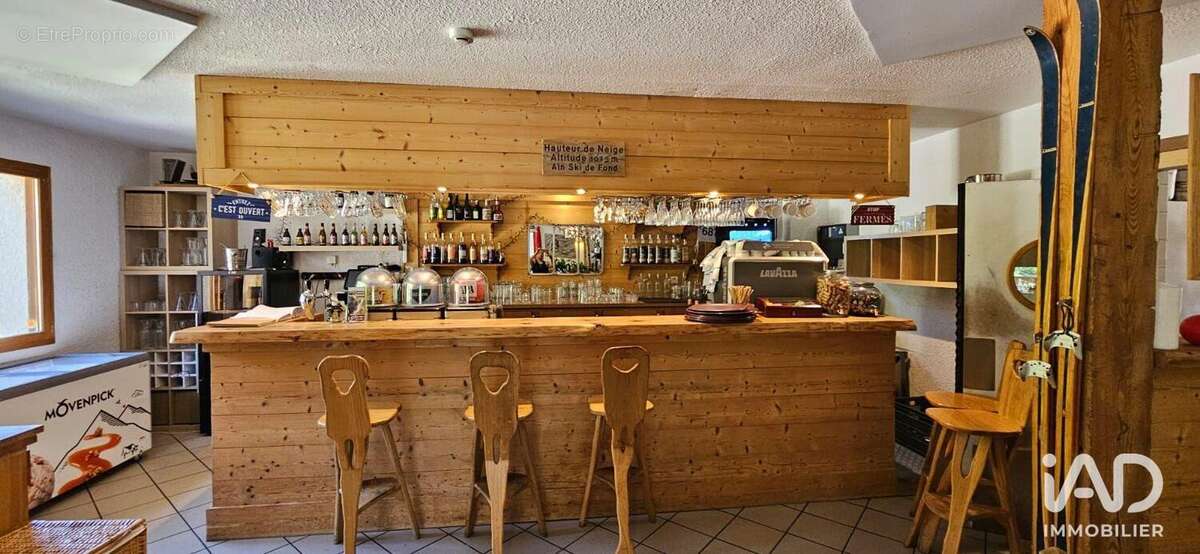 Photo 6 - Commerce à HAUTEVILLE-LOMPNES