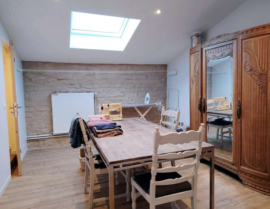 Maison à LA BASSE-VAIVRE