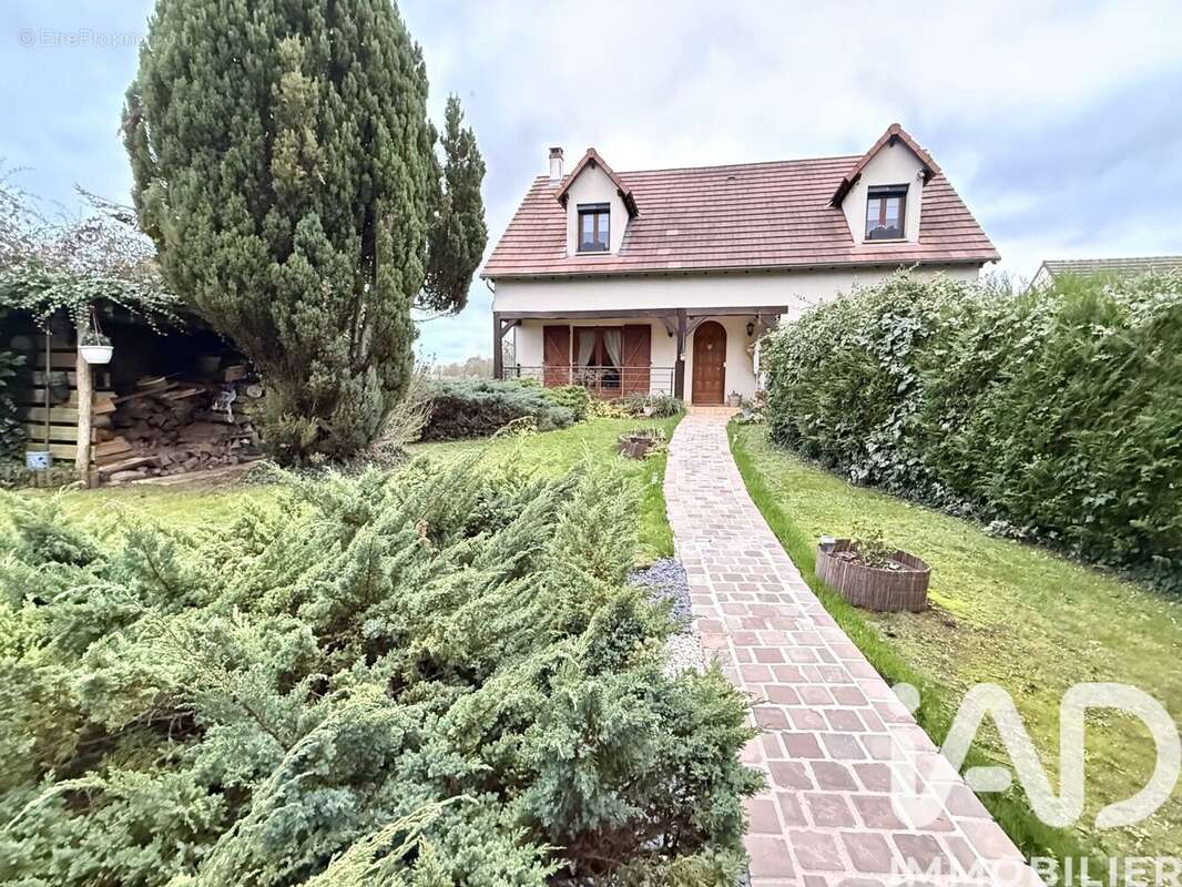 Photo 2 - Maison à LA QUEUE-EN-BRIE
