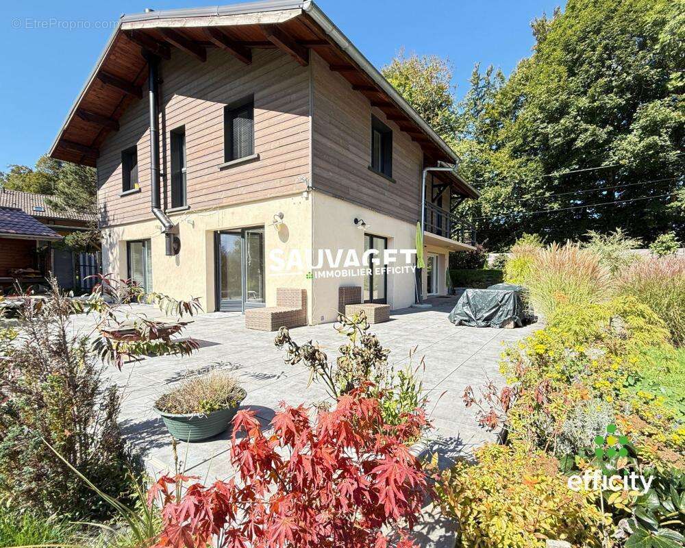 Maison à THORENS-GLIERES