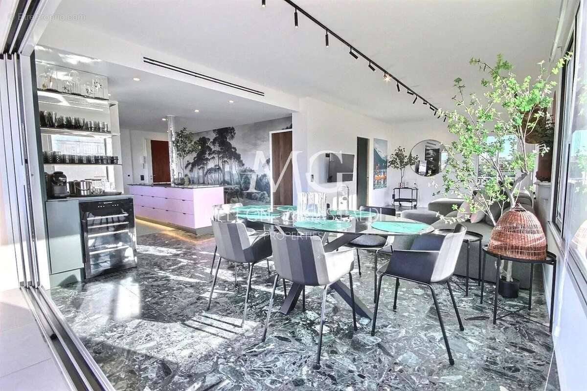 Cannes pointe croisette - 4p toit terrasse - parking - photo 6