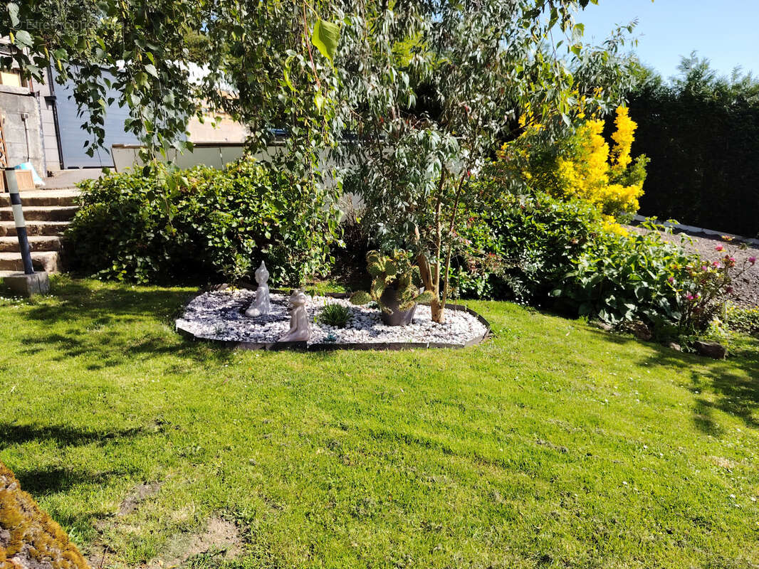 Maison à DONNAY