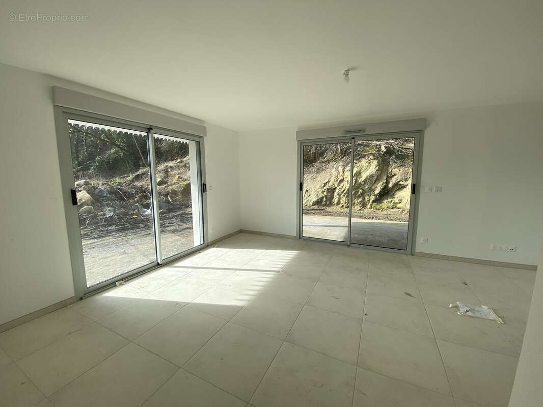 Appartement à SAINT-ETIENNE