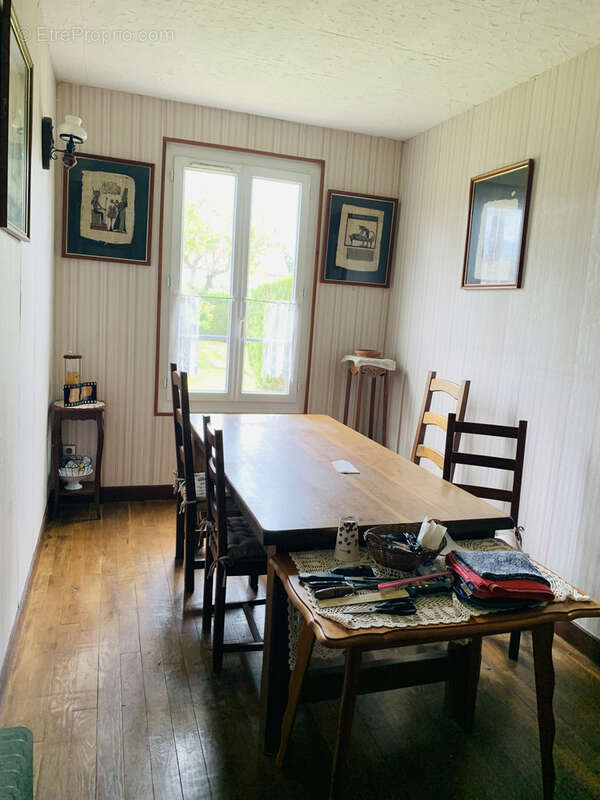 Maison à MONTACHER-VILLEGARDIN