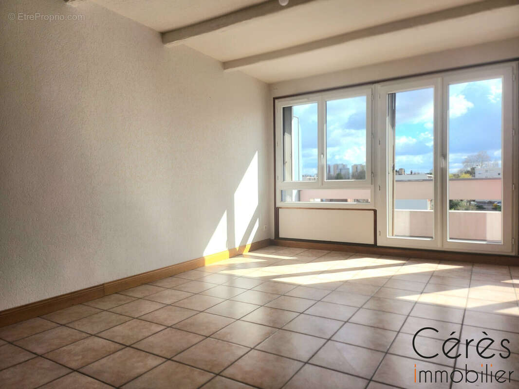 Appartement à NOISY-LE-SEC