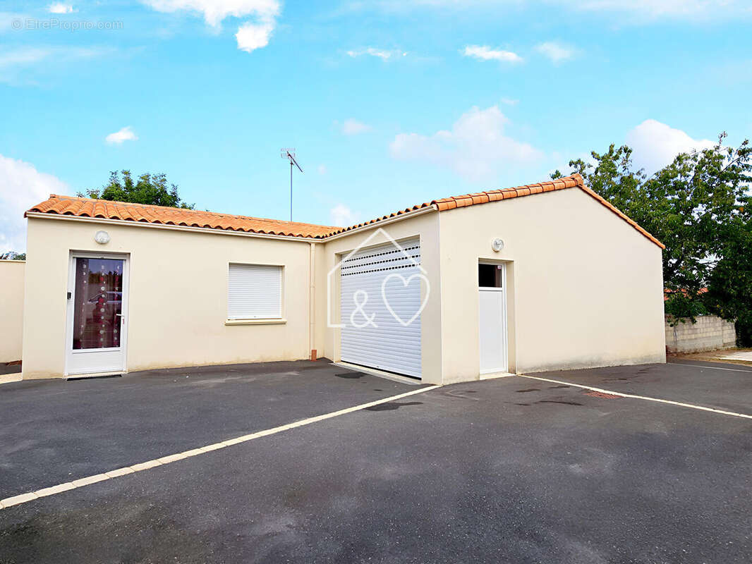 Maison à SAINT-MARTIN-DES-NOYERS