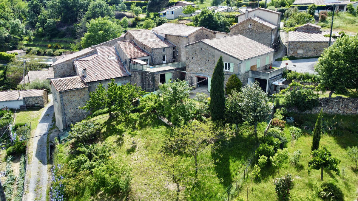 Maison à CHAZEAUX
