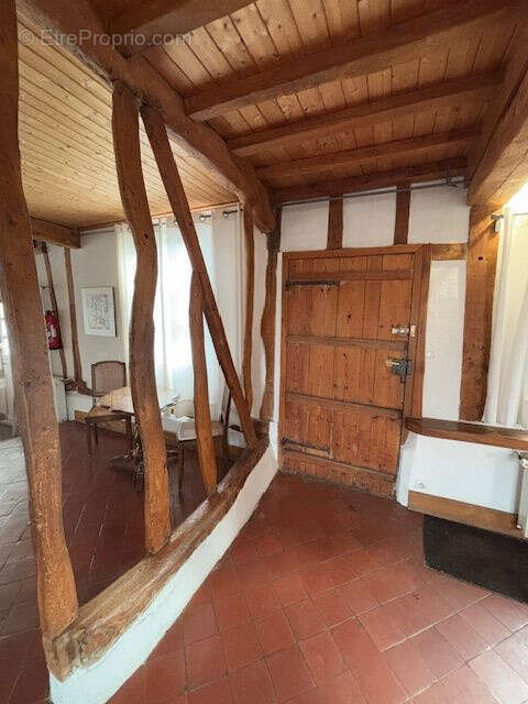 Maison à FEUQUIERES-EN-VIMEU