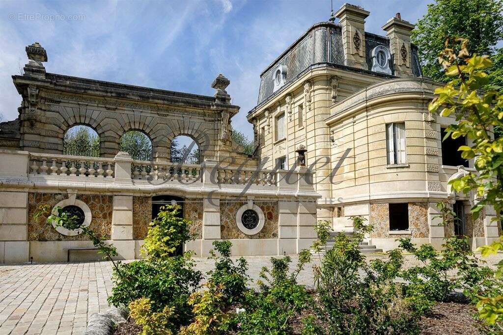 Maison à LOUVECIENNES