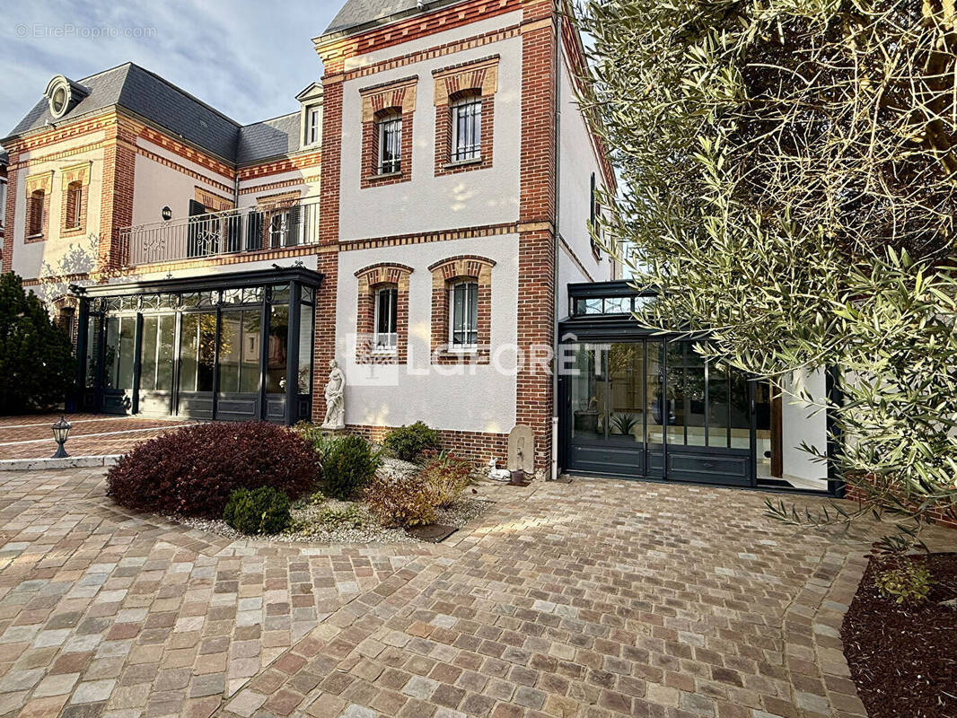 Maison à CHARTRES