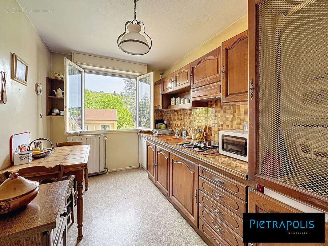 Appartement à FONTAINES-SUR-SAONE