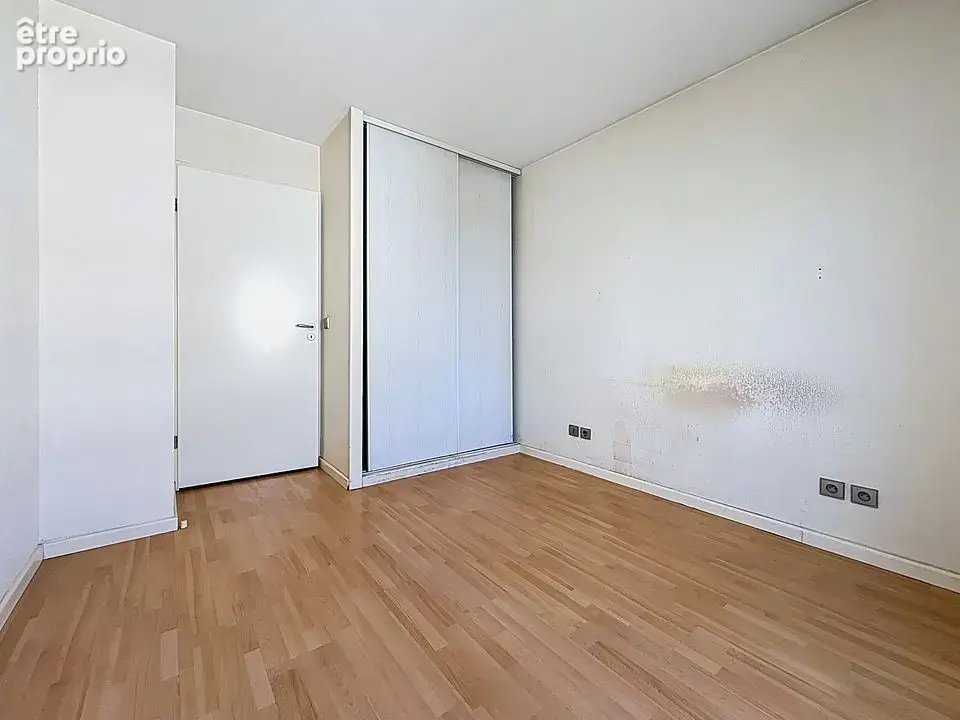 T2 52 m2 avec balcon + parking   Gare à 5 min à pied - photo 5