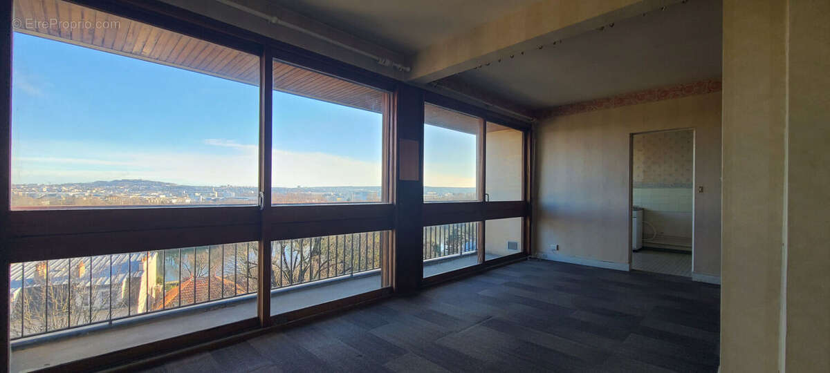 Appartement à CARRIERES-SUR-SEINE