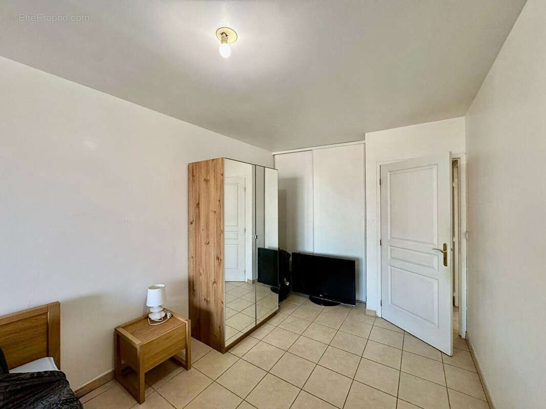 Appartement à MARSEILLE-2E