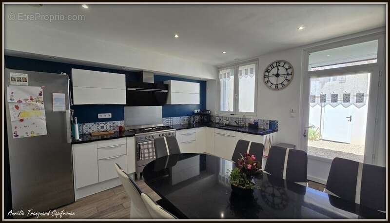 Ensemble immobilier à vendre 14 pièces LES EGLISES D'ARGENTEUIL (17)- maison principale + gîte + dépendances - photo 7