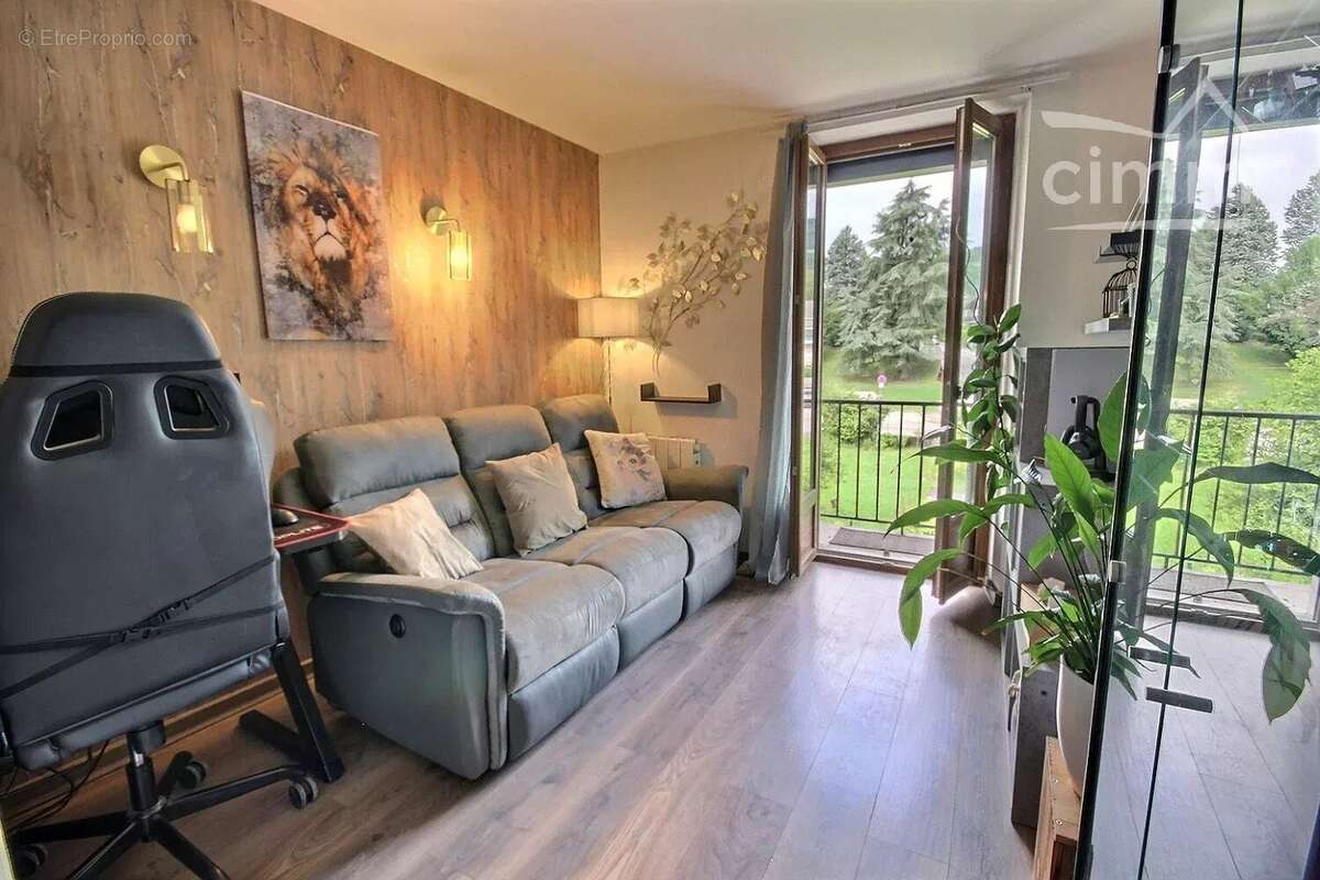 Appartement à LA ROCHETTE